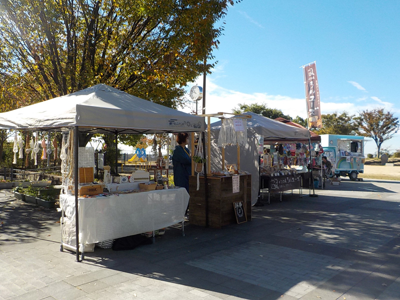 11月9日SAKURAZAKAマルシェ@東石切公園の様子