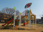 金岡公園、源氏ケ丘遊具広場のリニューアルした複合遊具