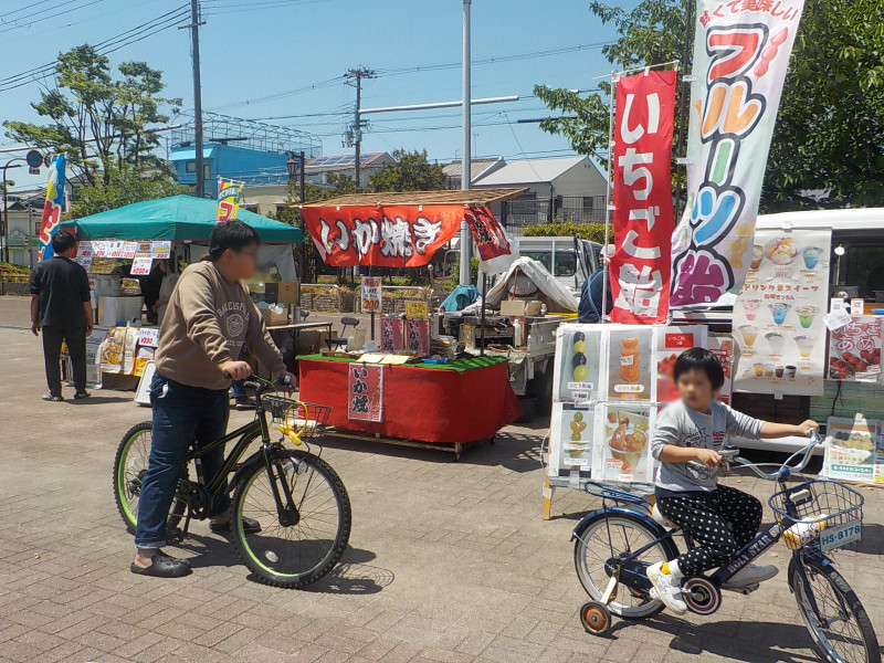 5月4日(日)三ノ瀬公園にて開催されたハッピーカラーマルシェの様子