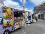 美味しそうなクレープの出店カー